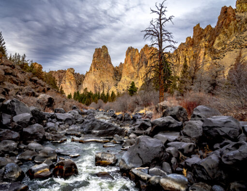 The Crooked River’s Passage